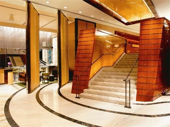 香港铜锣湾皇冠假日酒店 高级房 价格临时查询