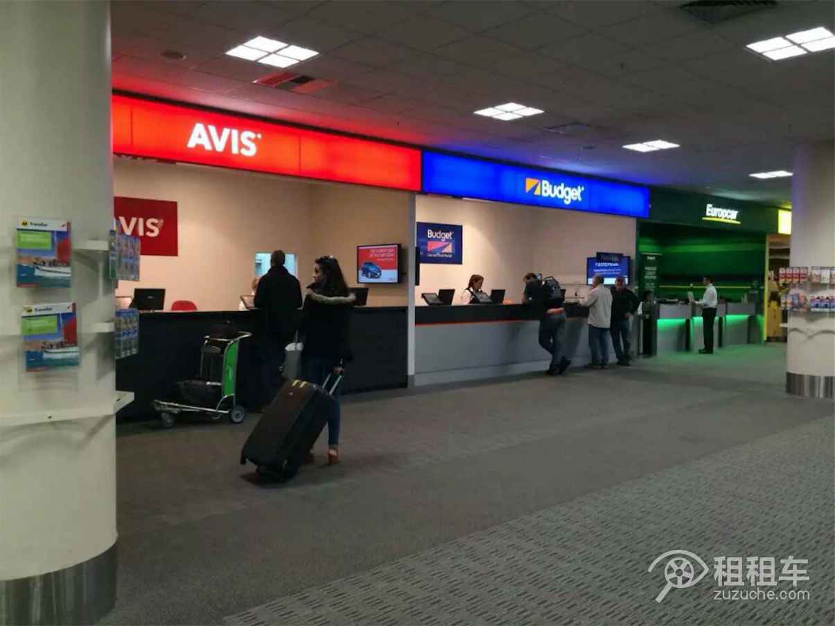 AVIS-Christchurch Airport-11102-store