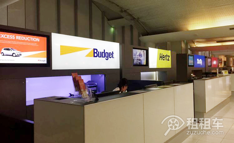 Hertz-Brisbane Airport-96-store